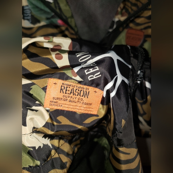 Animal Print Floral Hooded Woman Windbreaker Jacket Size L - Picture 3 of 8